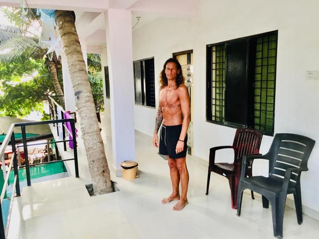 Est Hem Guesthouse Arambol Extérieur photo